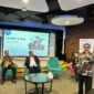 Pambudi Sunarsihanto berbagi pengalaman tentang implementasi standardisasi dan sertifikasi di PT Kapal Api Global, serta dampaknya pada pengembangan SDM di perusahaan